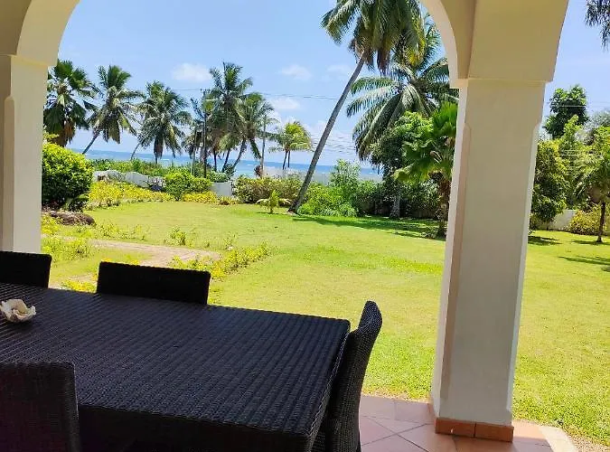 Villa Luana Yuna Au Cap