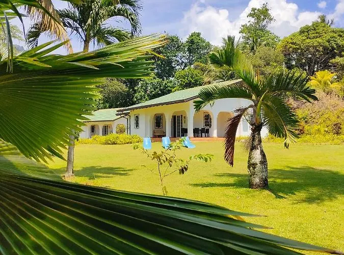 Villa Luana Yuna Au Cap